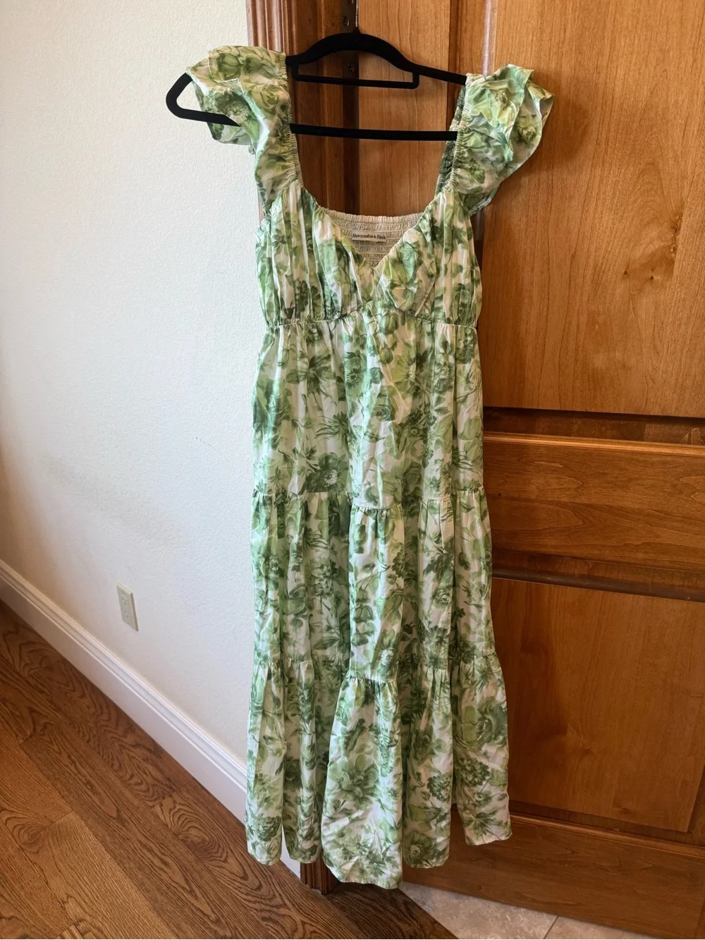 Abercrombie & Fitch Green Floral Midi Dress with Ruffle Sleeves